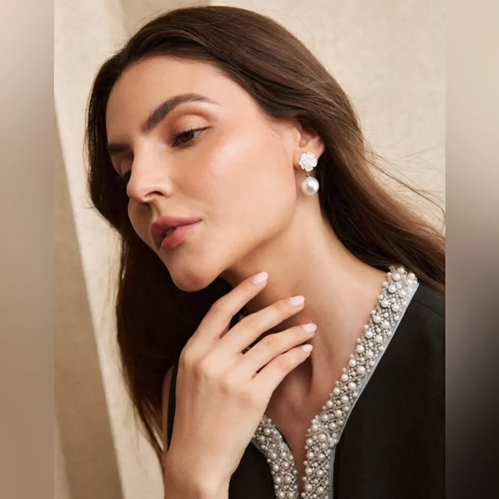 Pearl drop earrings M835